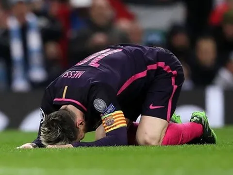 Pep thua Messi, nhưng thắng Barca què quặt
