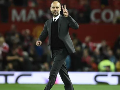 Pep: Tôi phải mua cầu thủ 2m2 để chơi bóng dài như Man United