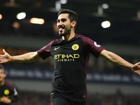 Pep và Klopp khác nhau ở điểm nào?