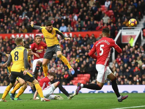 Phil Jones cứ ngỡ Man United thua Arsenal 0-6