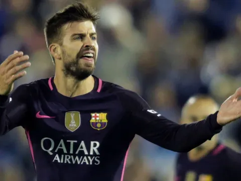 Pique: Tôi chưa bao giờ muốn dính vào chính trị