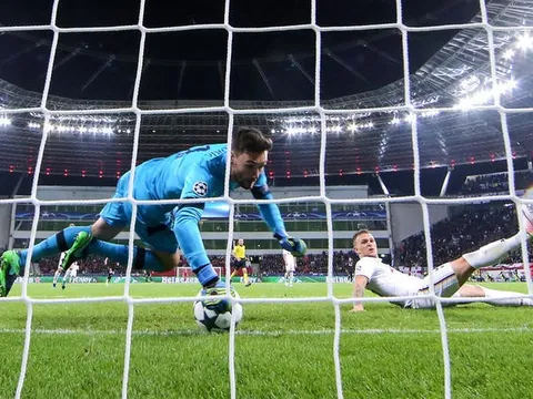 Pochettino khen ngợi Lloris hết lời sau pha cứu thua ngoạn mục