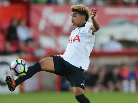 Pochettino so sánh trò cưng với Lionel Messi