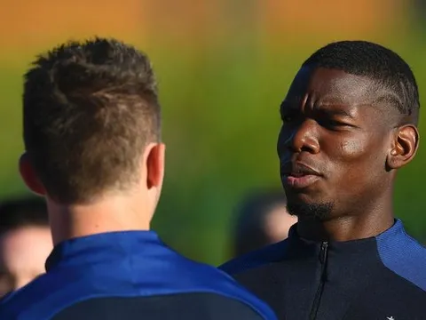 "Pogba đang gặp quá nhiều áp lực"