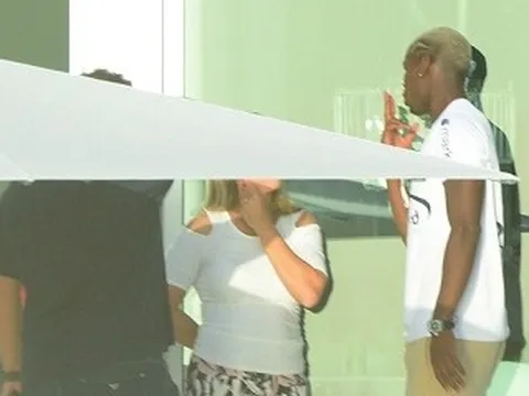 Pogba phân trần vụ ăn chơi, hút thuốc lá