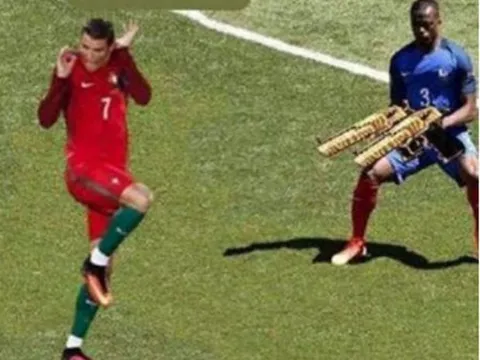 Patrice Evra gây sốt với loạt 'ảnh chế' cực độc bên cạnh Ronaldo