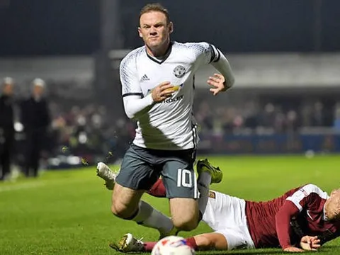 Quan điểm chuyên gia: Mourinho nên trọng dụng Rooney