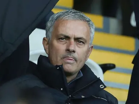 Quan điểm: Mourinho đang... phá hoại Man United