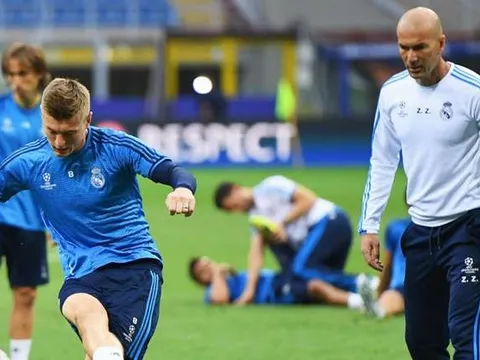 Real sa sút phong độ, Kroos lý giải ra sao?