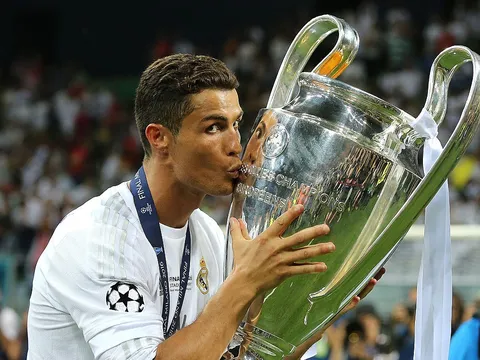 Nếu muốn mãi là số 1, Ronaldo nên rời Real Madrid càng sớm càng tốt