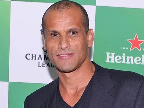 Rivaldo tiết lộ lí do từ chối M.U, Liverpool