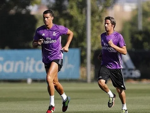 Ronaldo vùi mình trong phòng tập, sẵn sàng trở lại thi đấu
