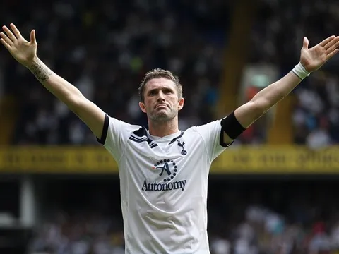 Robbie Keane thời còn đá cho Tottenham