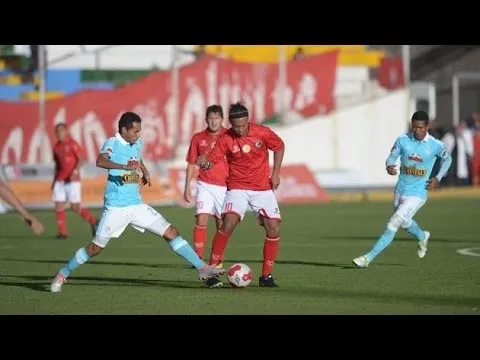 Ronaldinho lại thi triển 'no-look pass' tuyệt đỉnh