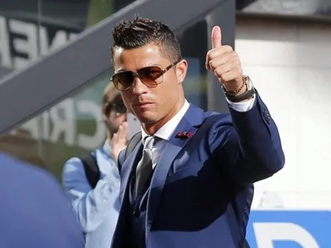 Ronaldo: "Trong 20 năm qua à? Tôi giỏi nhất!"
