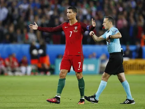 Ronaldo bất lực, Bồ Đào Nha chia điểm Iceland trong thất vọng