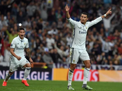 Ronaldo chói sáng, Real thoát hiểm tại Bernabeu