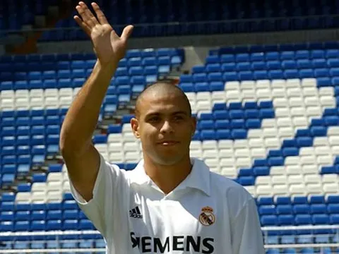 Ronaldo là tiền đạo xuất sắc nhất lịch sử