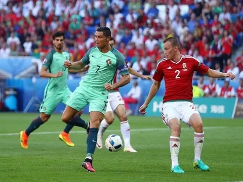 Ronaldo nhắm mắt giựt gót ngẫu hứng lập siêu phẩm để đời tại EURO 2016
