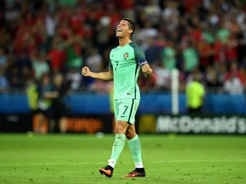 Ronaldo – Vua sút bóng, kiến tạo và ghi bàn ở EURO