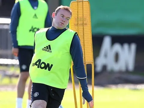 Rooney tập luyện hết mình trước trận gặp Stoke