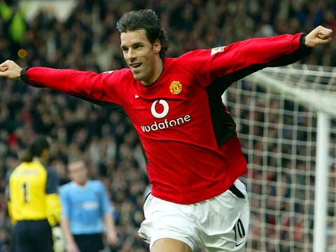 Ruud van Nistelrooy - Ông vua vòng cấm địa