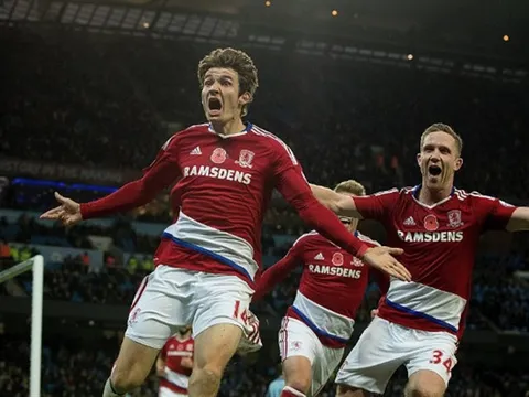 Sai lầm phút cuối, Man City 'mất trắng' 2 điểm trước Middlesbrough
