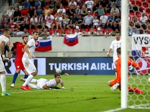 Sắm vai người hùng, Lallana nói gì?