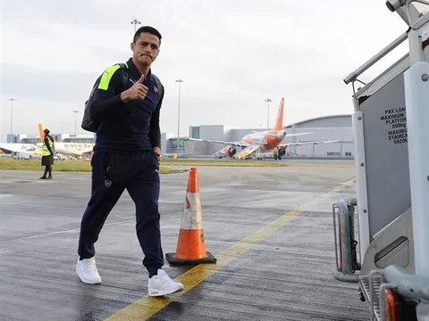 Sanchez cau có lên đường sang Thụy Sỹ cùng Arsenal