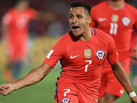 HLV Chile đưa Sanchez 'lên mây xanh'