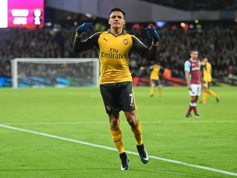 Sanchez rực sáng, đi vào lịch sử Arsenal