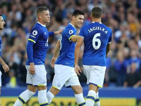 Sao Everton chính thức "ngồi chung mâm" với Giggs, Lampard