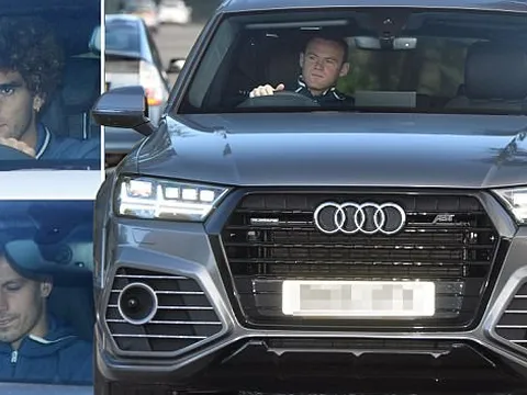 Sao M.U u ám đến sân tập sau buổi họp kín với Mourinho