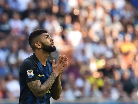 Sao trẻ Brazil phấn khích với CĐV Inter