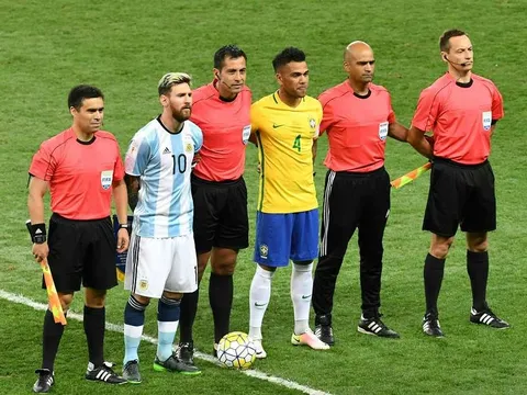 Sau chiến thắng, Dani Alves gửi lời an ủi đến Leo Messi