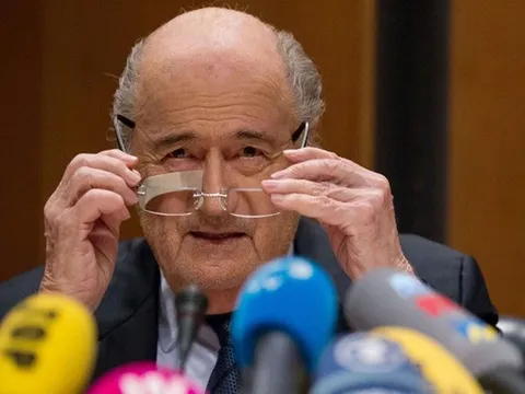 FIFA chính thức mở cuộc tranh tụng Blatter