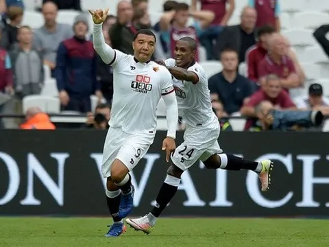 Siêu phẩm của Troy Deeney vào lưới West Ham