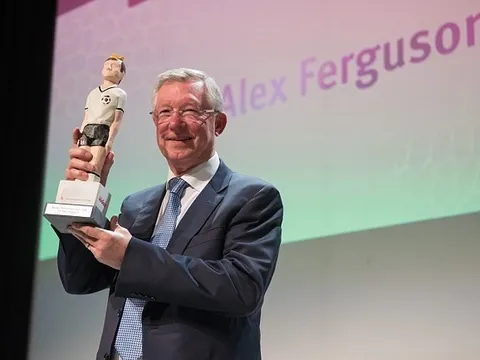 Sir Alex được vinh danh ở giải thưởng cao quý