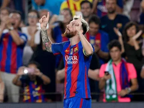 Sốc: 16 tuổi, Messi đã "sỉ nhục" toàn bộ đội hình Barca