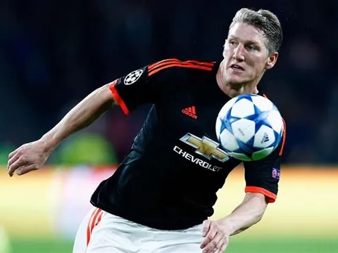 Sốc: Man Utd lại có thêm lệnh cấm mới dành cho Schweinsteiger