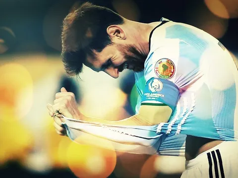 SỐC: Messi tuyên bố từ giã đội tuyển quốc gia