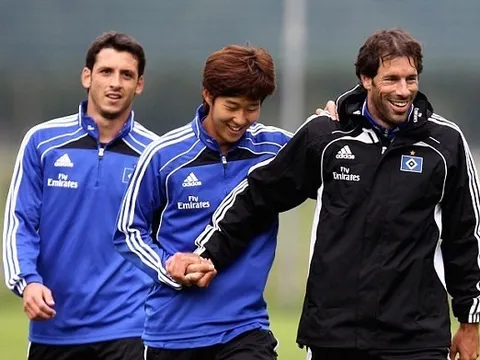 Son Heung-min mang ơn Van Nistelrooy