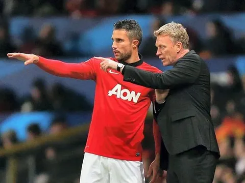 Sự nghiệp của Van Persie ở M.U đã bị David Moyes hủy hoại?