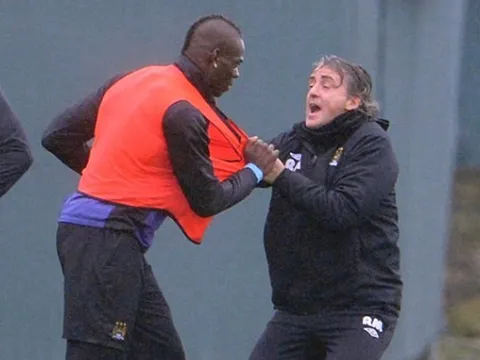 Sự thật vụ Mancini xô xát với Balotelli
