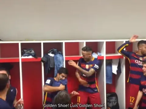 Sao Barca 'quẩy' tưng bừng mừng Suarez đoạt Pichichi