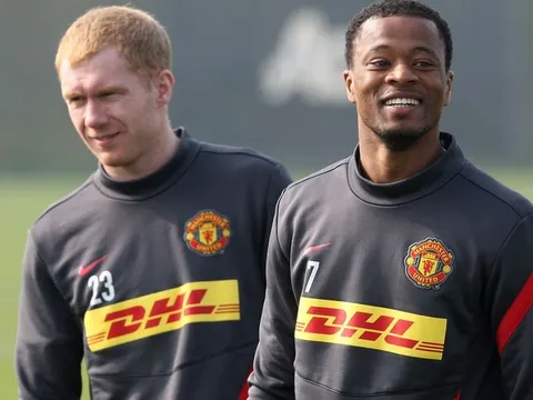 Suốt 27 năm, chỉ 1 cầu thủ Man United chưa hề bị Sir Alex 'sấy tóc'
