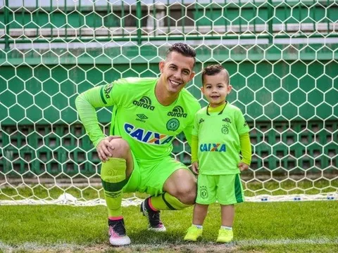 Thảm kịch Chapecoense: Và cha sẽ không bao giờ trở về