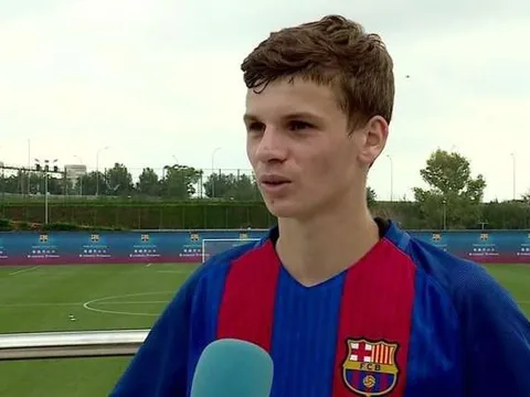 Tài năng 16 tuổi của Barca bất ngờ trở thành tuyển thủ quốc gia