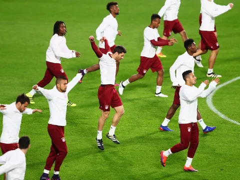 Tập luyện hăng say, thầy trò Ancelotti quyết tâm hạ gục PSV