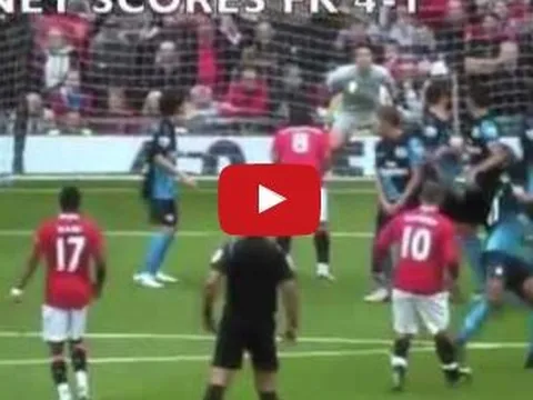Thắng lợi hủy diệt 8-2 của Man United trước Arsenal 5 năm trước